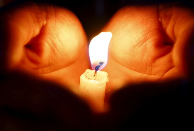 Αγρυπνία στη Βρετανία για αγελάδα που «δολοφονήθηκε» από αστυνομικό