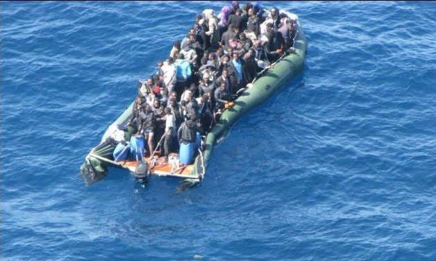 Περίπου 900 μετανάστες περισυνελέγησαν στη Μεσόγειο