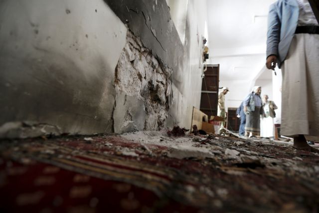 Το Ισλαμικό Κράτος ανέλαβε την ευθύνη για επίθεση σε τζαμί στην Υεμένη
