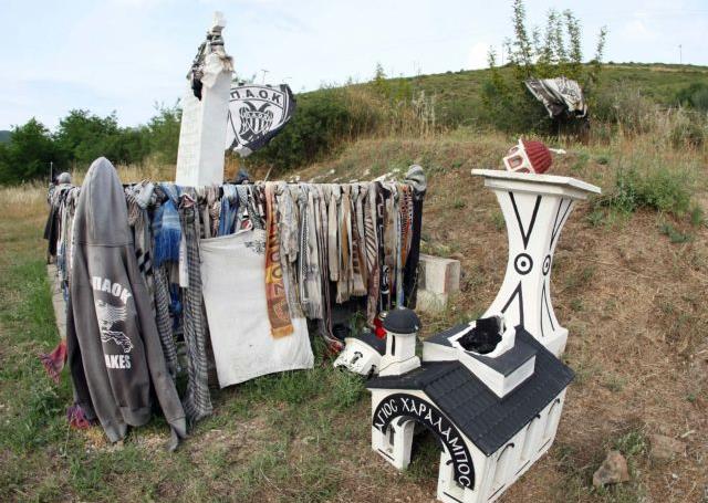 Αγνωστοι προκάλεσαν ζημιές στο μνημείο των οπαδών του ΠΑΟΚ στα Τέμπη