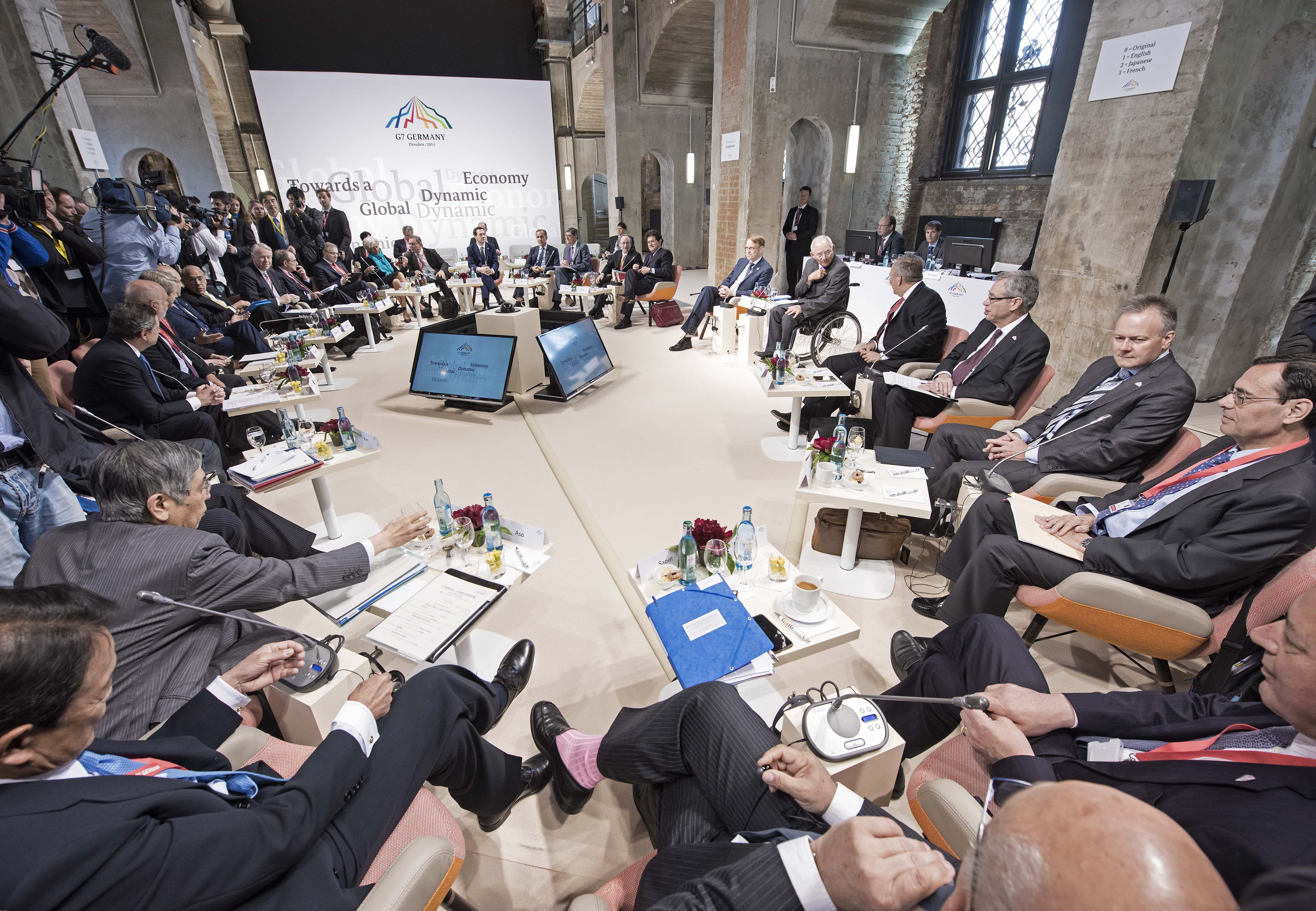 Bloomberg: Συστάσεις στην ελληνική κυβέρνηση για «μεγαλύτερη σοβαρότητα»