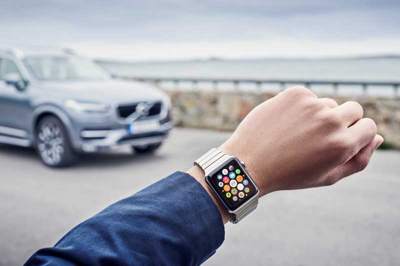 Η Volvo συντονίζεται «σε χρόνο» smart watch