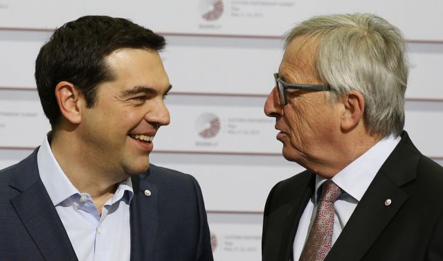 Reuters: Ενόχληση στην Ευρωζώνη για τη στάση της Κομισιόν για την Ελλάδα