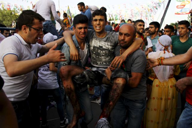 Έκρηξη σε συγκέντρωση Κούρδων δυναμιτίζει τις εκλογές στην Τουρκία