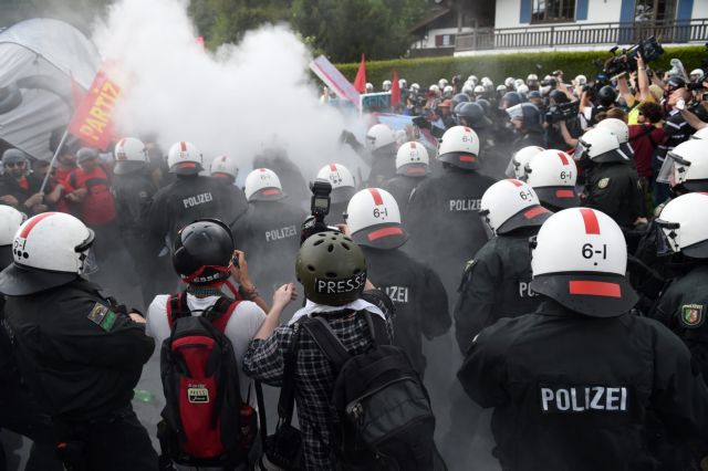 Συγκρούσεις διαδηλωτών- αστυνομίας στη Βαυαρία πριν από την G7
