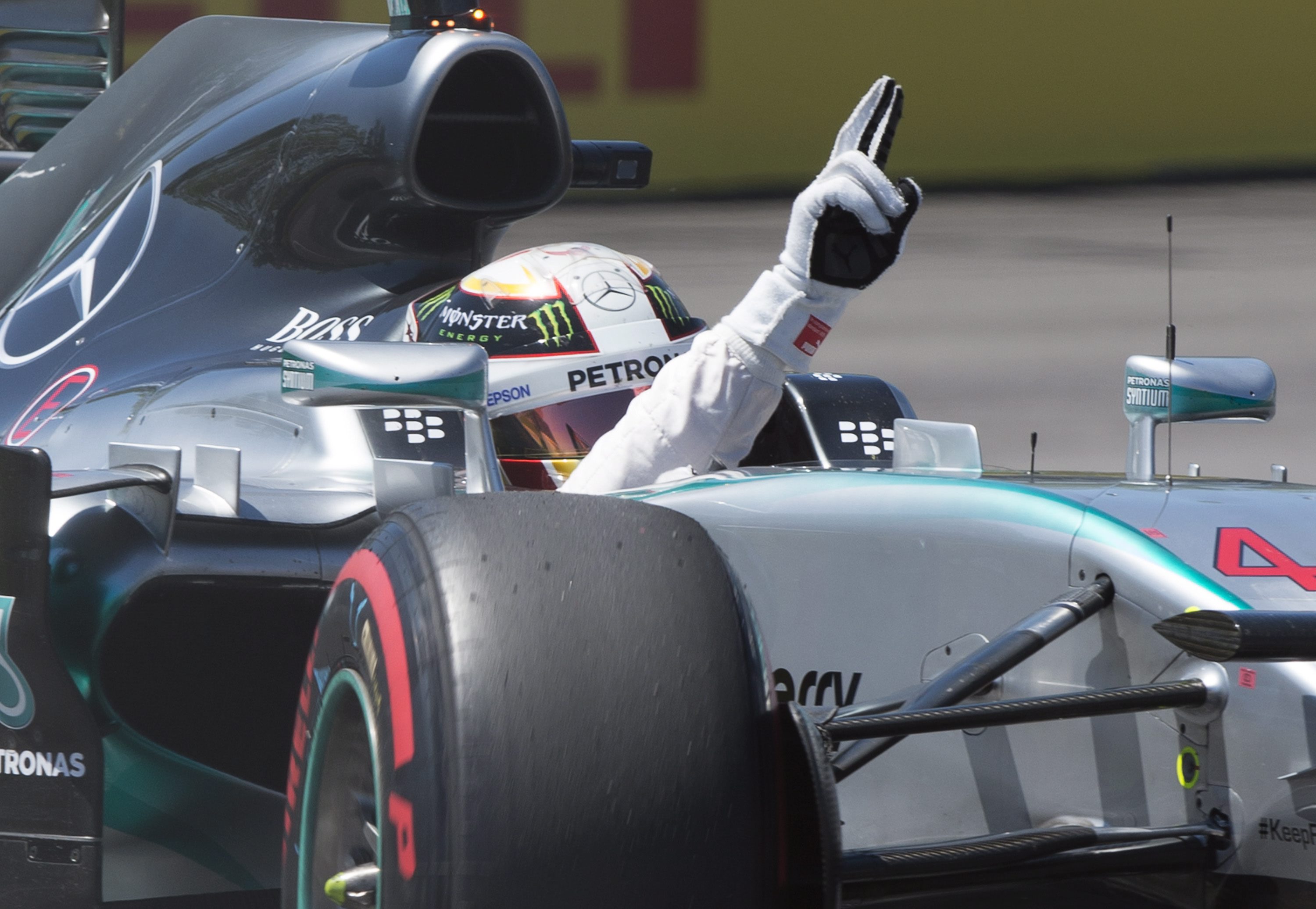 GP Καναδά 2015: Poleman και πάλι ο ασταμάτητος L. Hamilton