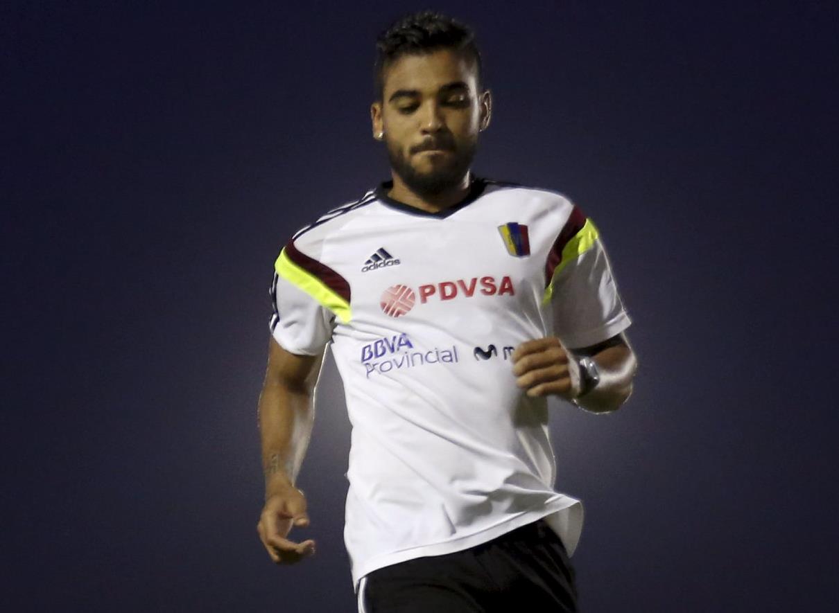 Συμφωνία της ΑΕΚ με τον Ρόναλντ Βάργκας