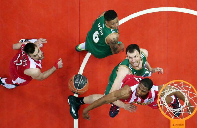 Εκανε το 1-0 ο Ολυμπιακός με 76-70 τον Παναθηναϊκό