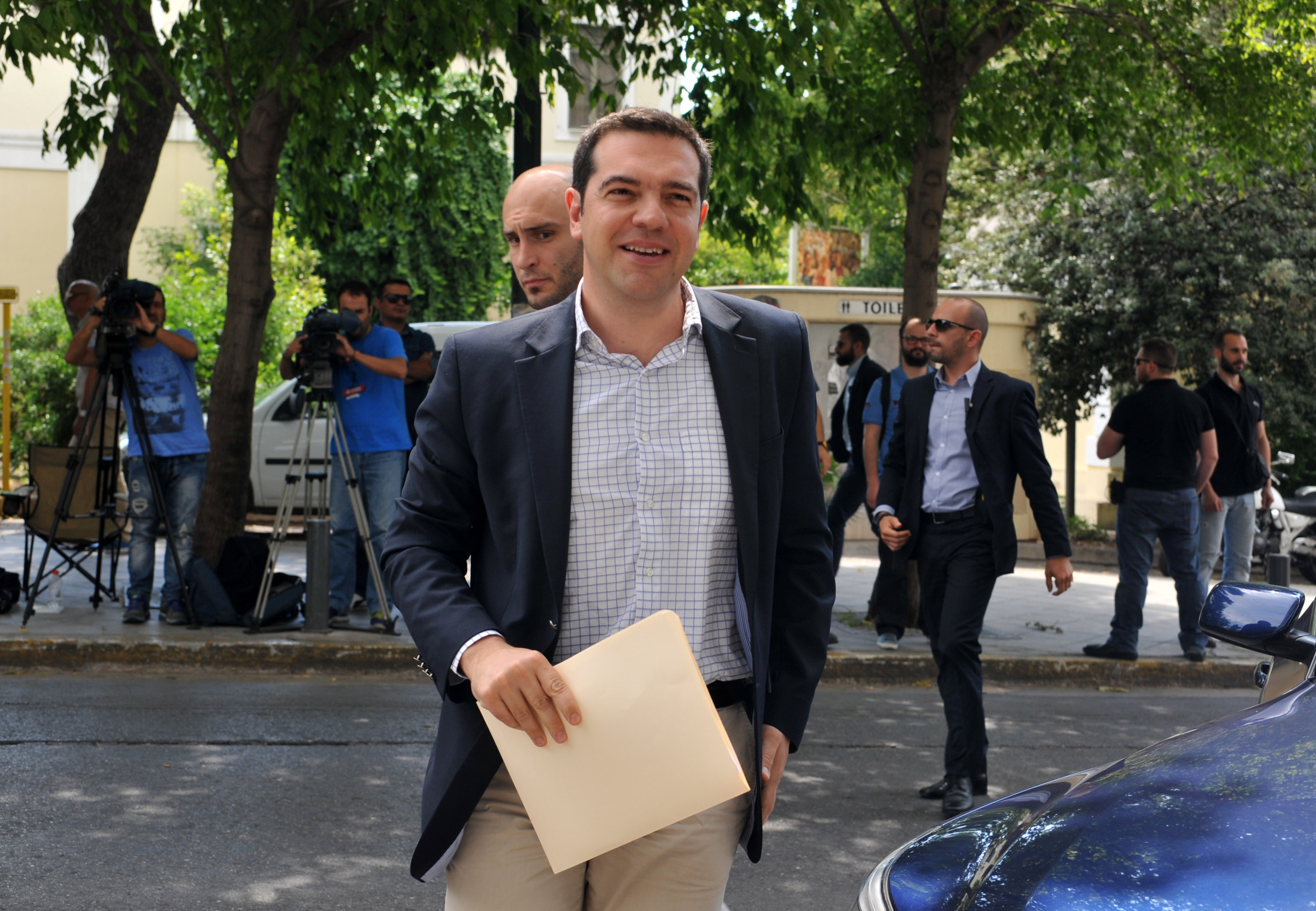 Τσίπρας: Το κόμμα να στηρίξει την κυβέρνηση στη διαπραγμάτευση