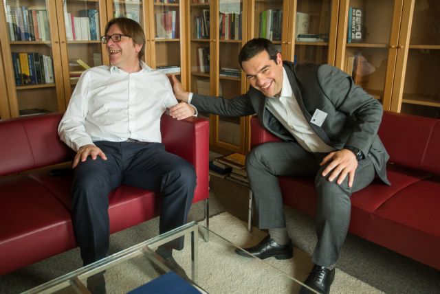 Σύμπνοια απόψεων Βαρουφάκη – Φερχόφσταντ για μεταρρυθμίσεις