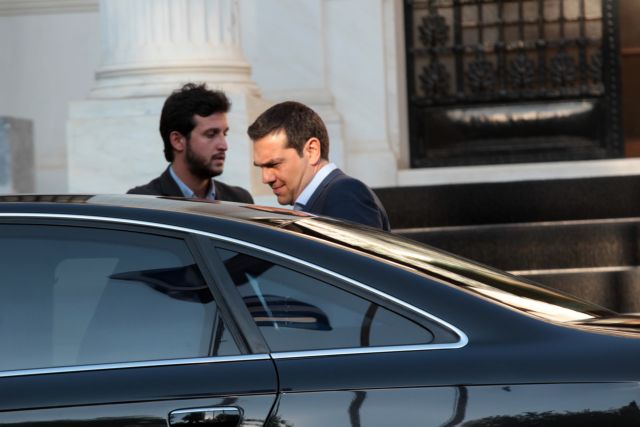 Mε αντιπροτάσεις σπεύδουν στις Βρυξέλλες Δραγασάκης, Παππάς, Τσακαλώτος