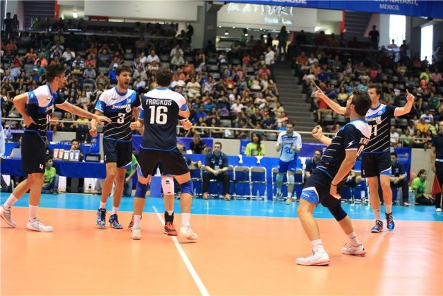 Η Εθνική βόλεϊ νίκησε τη Σλοβακία και ελπίζει μέσω Θεσσαλονίκης