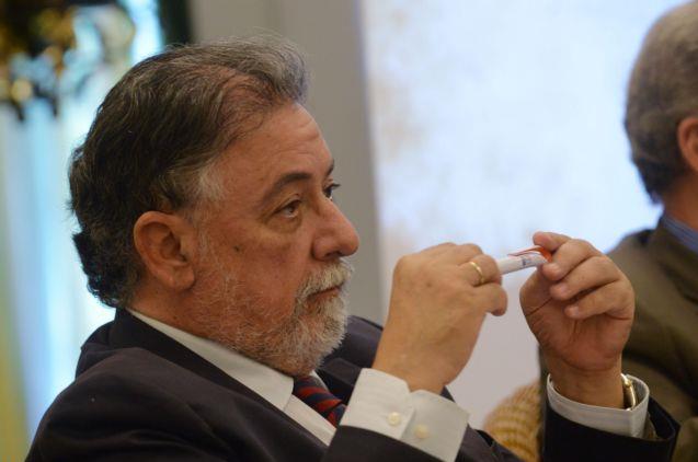 Πανούσης: Αναγκαίος o ανασχηματισμός αν διαφωνήσουν υπουργοί με τη συμφωνία