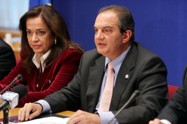 Συνάντηση Καραμανλή – Μπακογιάννη στη σκιά των διαπραγματεύσεων