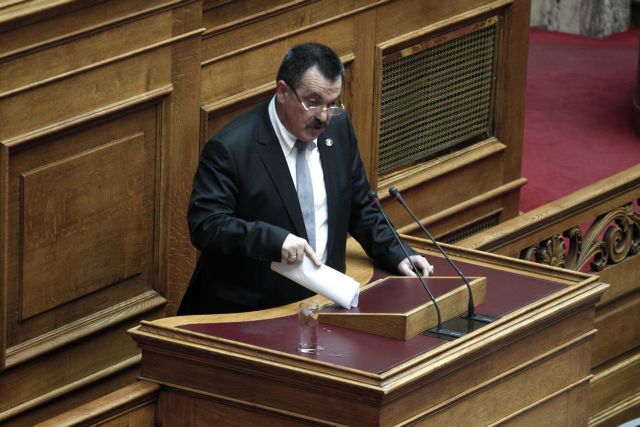 Ντελίριο από τον Χρ.Παππά που έσκισε το νομοσχέδιο περί ιθαγένειας