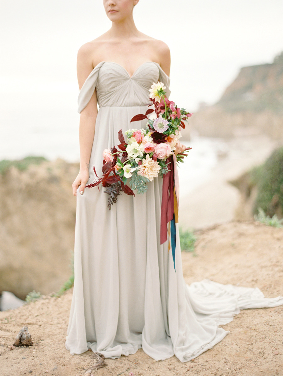 Καλοκαιρινή παλέτα με γκρι και σοκολά