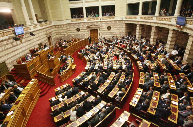 Αναστολή των εργασιών της Βουλής λόγω του δημοψηφίσματος