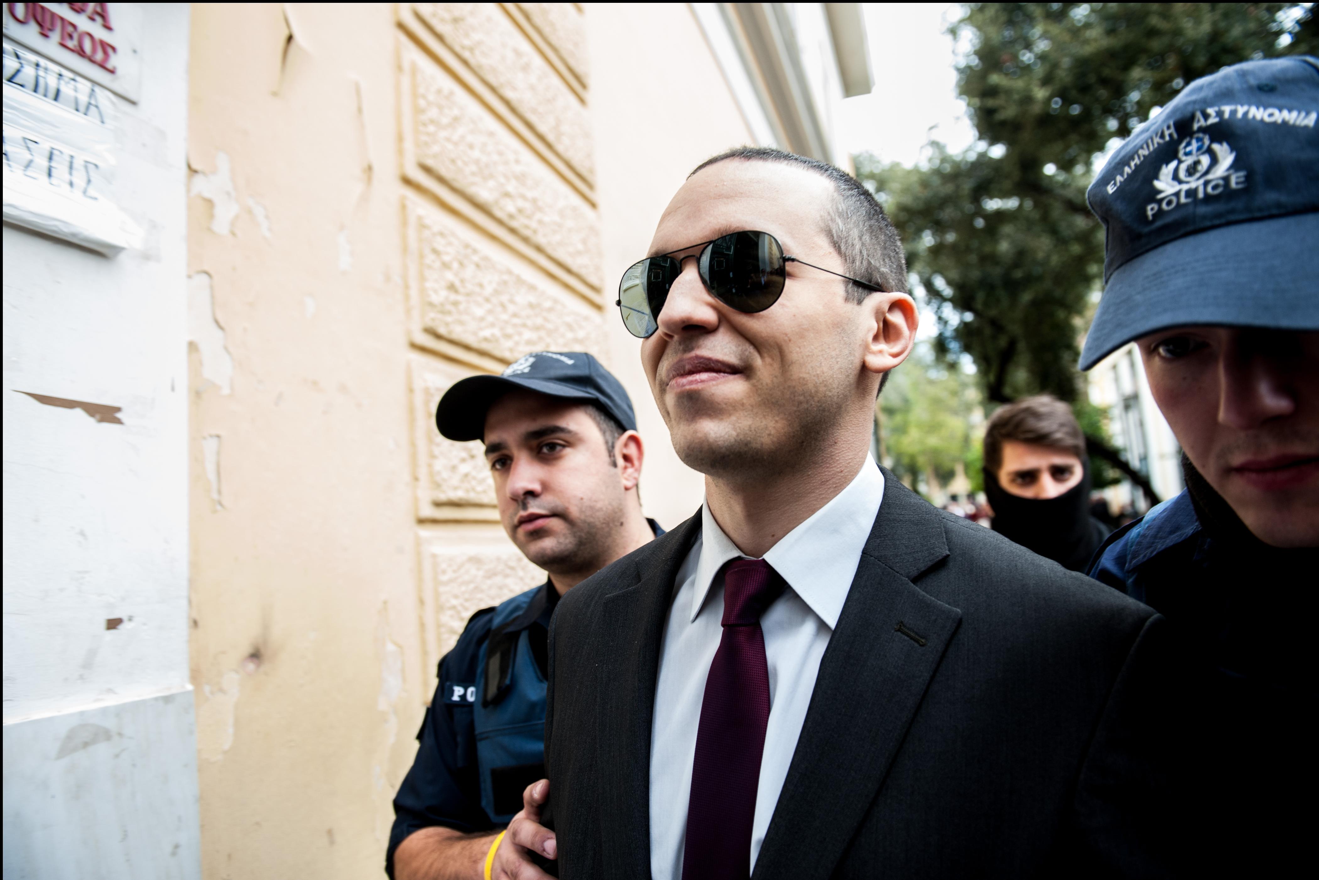 Αποφυλακίζεται ο Ηλίας Κασιδιάρης