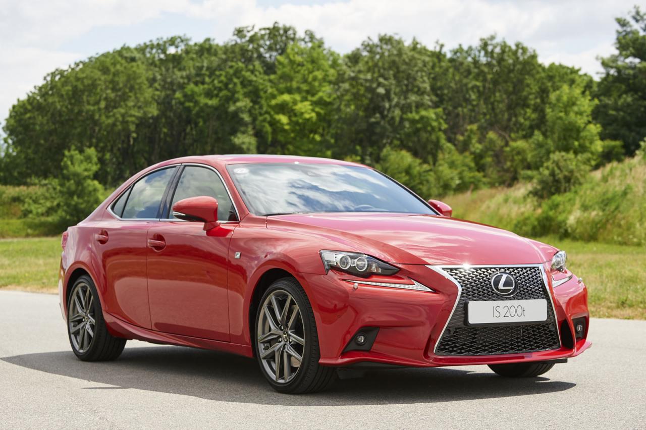 Lexus IS 200t 2016: Νέα υπερτροφοδοτούμενη έκδοση 245 ίππων