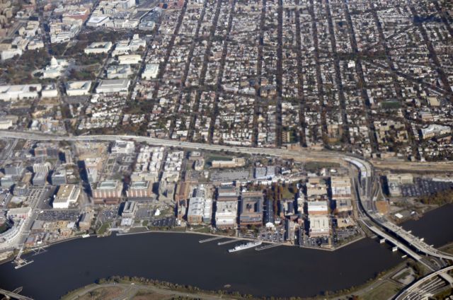 Έληξε ο συναγερμός στη ναυτική βάση στην Ουάσινγκτον