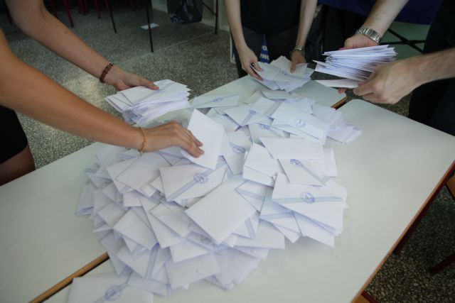 «Όχι» 61,3% – «Ναι» 38,7% στο ελληνικό δημοψήφισμα