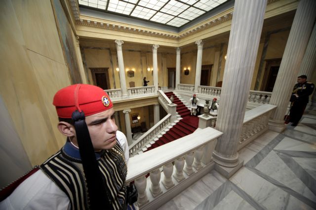 Ντόμινο εξελίξεων μετά το «όχι» στο δημοψήφισμα