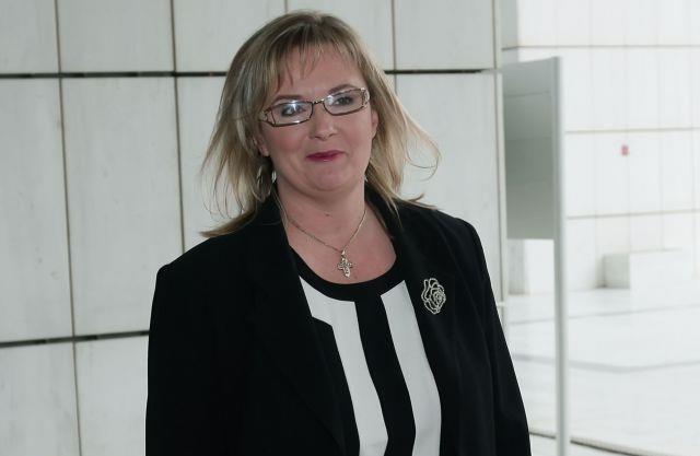 Ξουλίδου: Φθηνά φάρμακα που θα τα παράγει ο Στρατός