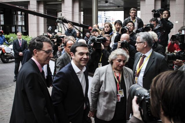 Στις Βρυξέλλες για την καθοριστική Σύνοδο Κορυφής ο Αλ.Τσίπρας