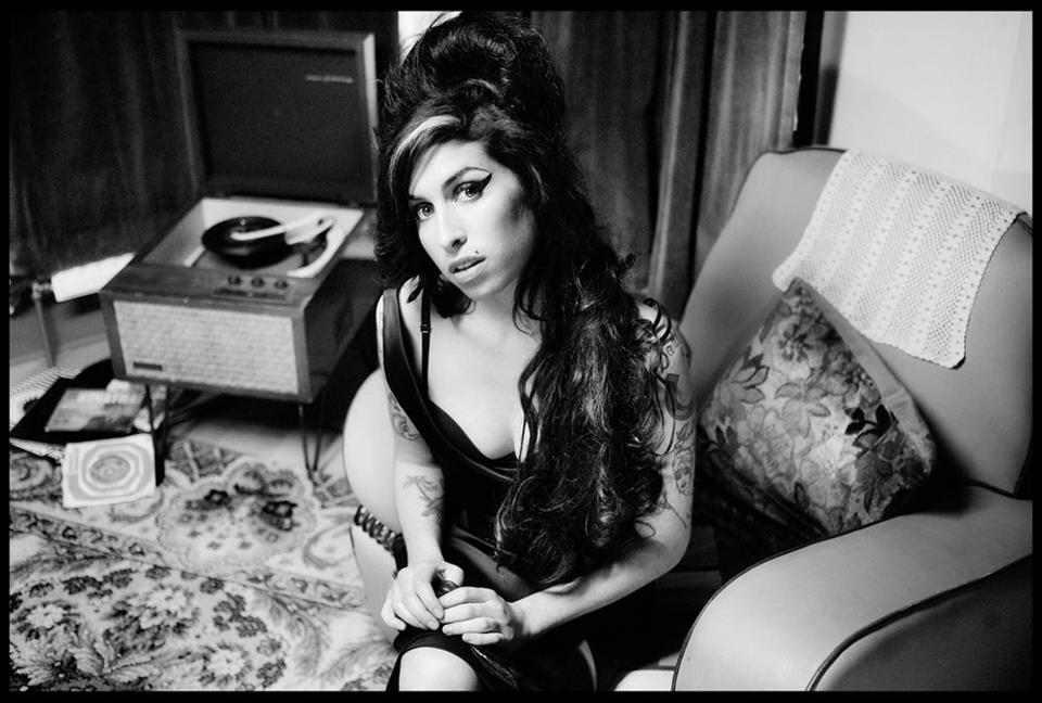 Αmy Winehouse: «Μερικές φορές η ζωή είναι αστεία και θλιβερή την ίδια στιγμή»