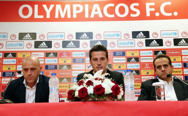 «Νίκες, πορεία και ελκυστικό ποδόσφαιρο» θέλει ο Σίλβα