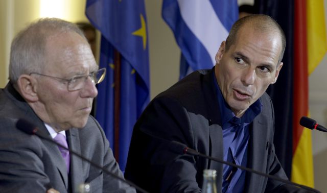 Βαρουφάκης: Ο Σόιμπλε θέλει Grexit για να συνετίσει τους Γάλλους