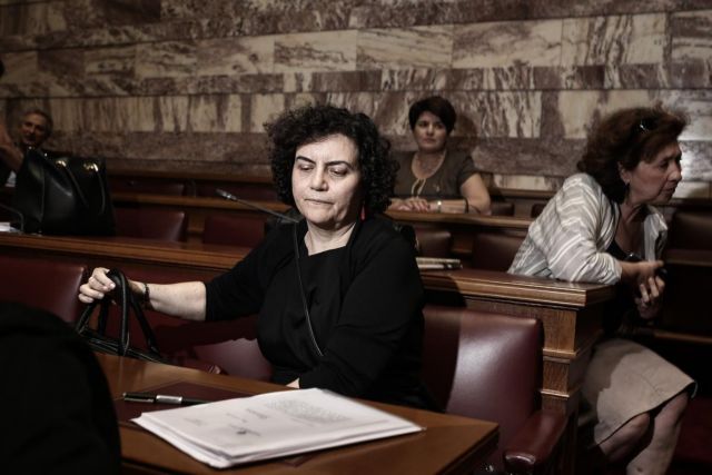 Έξοδος της Νάντιας Βαλαβάνη από την κυβέρνηση