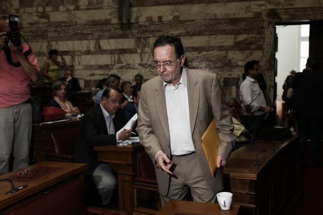 Λαφαζάνης: Στηρίζουμε την κυβέρνηση αλλά όχι τα μέτρα