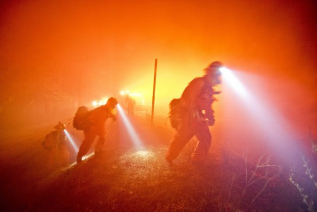 Εκκενώθηκαν λόγω πυρκαγιάς κατασκηνώσεις στην Καλιφόρνια