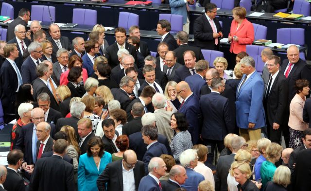 «Κακή» θεωρούν τη συμφωνία με την Ελλάδα οι μισοί Γερμανοί