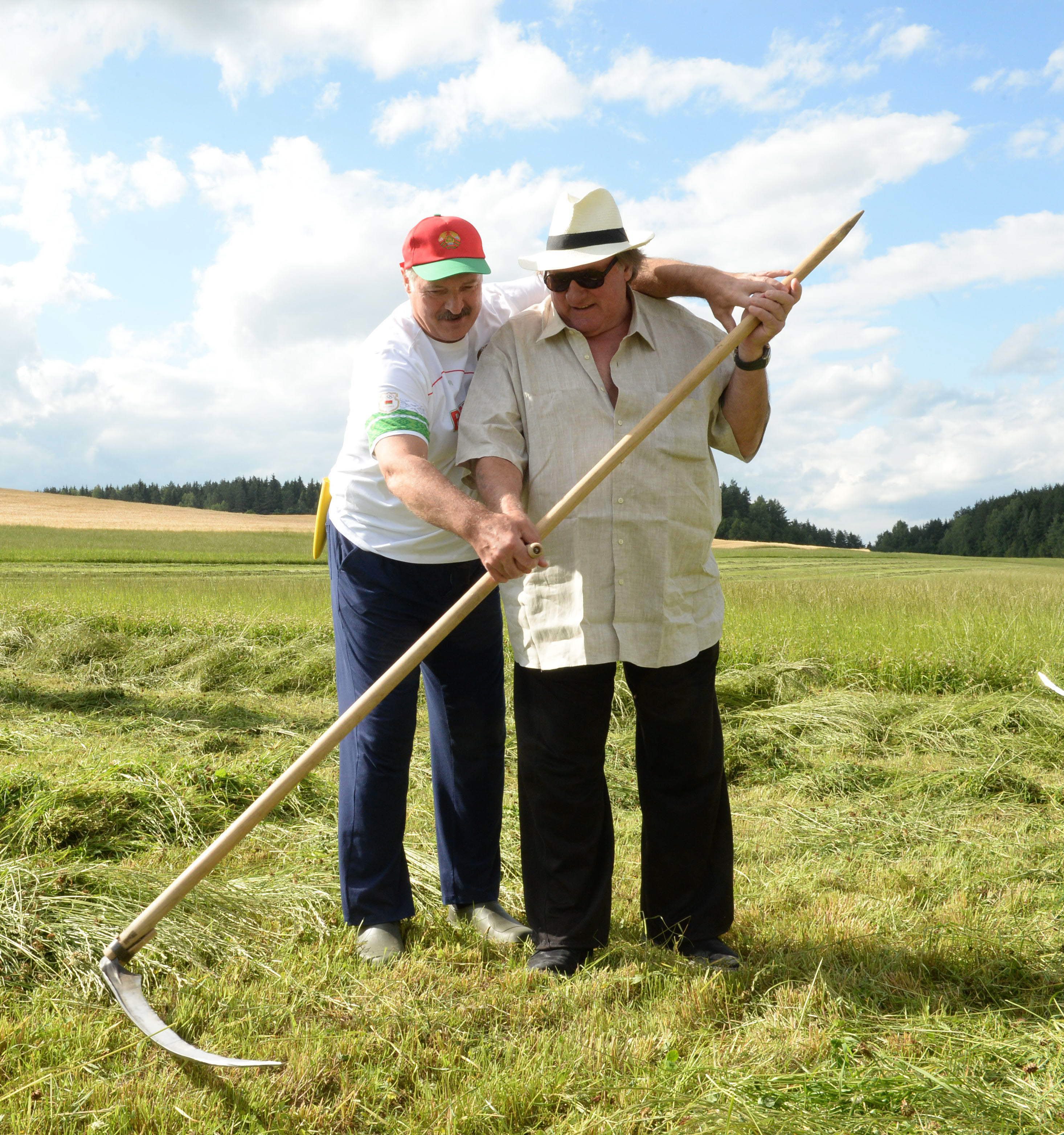Ο καλός αγρότης Ζεράρ στα λιβάδια της Λευκορωσίας