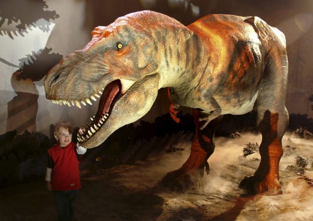 O Τυραννόσαυρος Ρεξ είχε δόντια-«μαχαίρια»