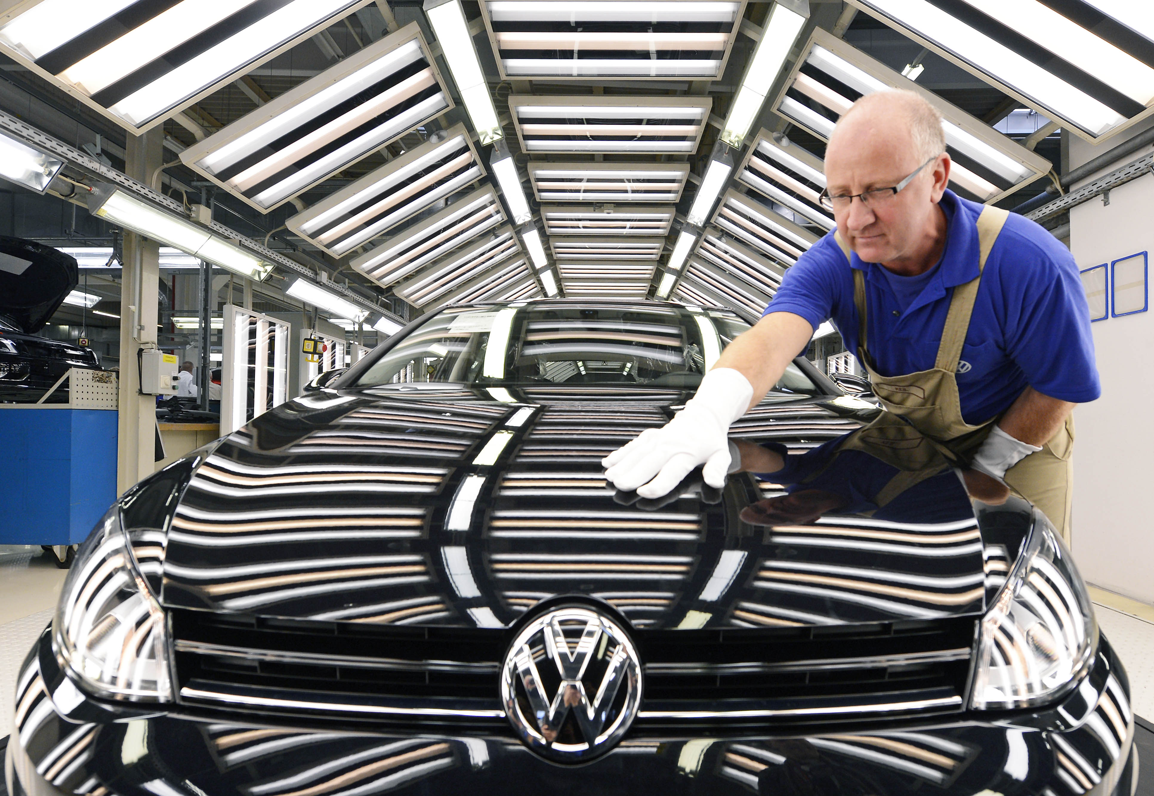 Στον όμιλο VW η πρωτιά των παγκόσμιων πωλήσεων για το α΄εξάμηνο