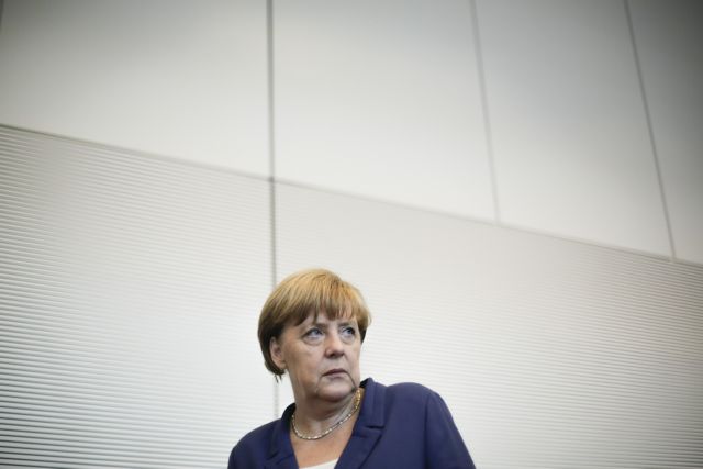 Κοντά στην αυτοδυναμία CDU/CSU λόγω των χειρισμών στην ελληνική κρίση