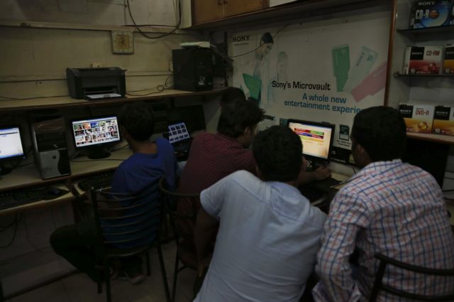 Ινδικό «μπλόκο» σε εκατοντάδες πορνογραφικές ιστοσελίδες