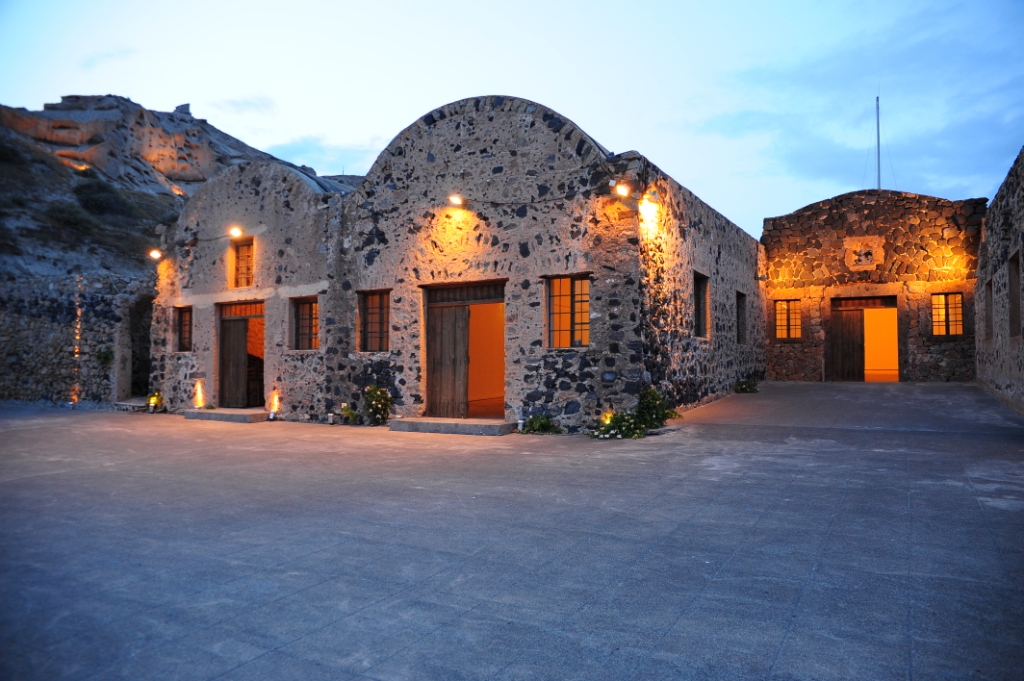 Χατζηγιάννης και Μάργαρης στο Εργοστάσιο Τεχνών Σαντορίνης