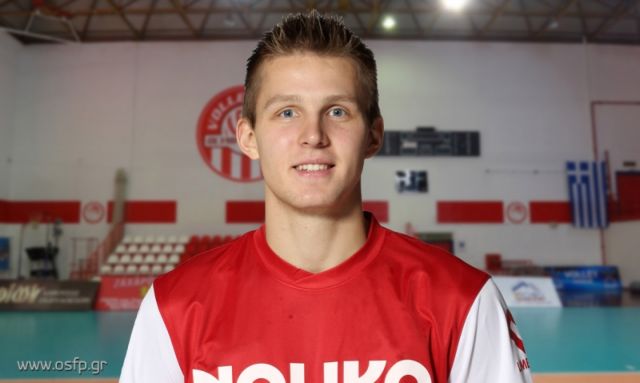 Ο Ολυμπιακός απέκτησε τον Λετονό διαγώνιο, Έγκλσκαλνς