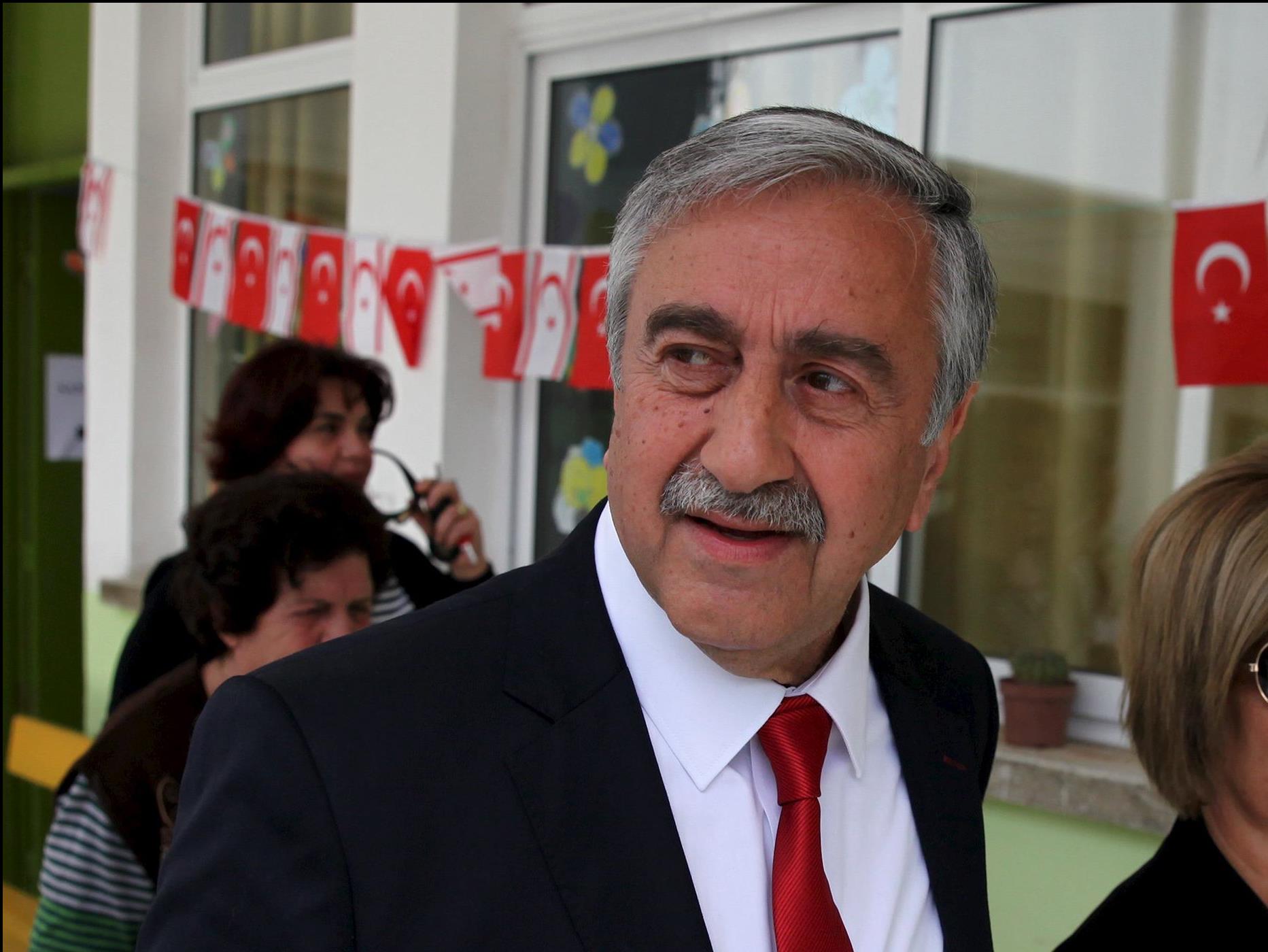 Σε εκ περιτροπής προεδρία επιμένουν οι Τουρκοκύπριοι