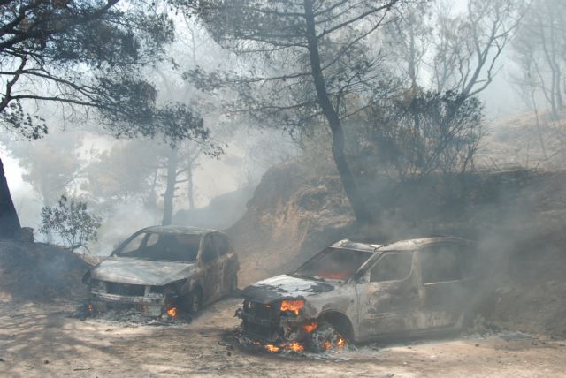 Υπό μερικό έλεγχο η πυρκαγιά που ξέσπασε στην Κέρκυρα