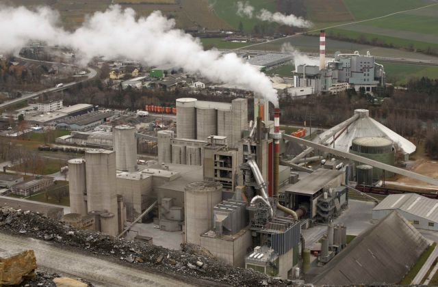 Μείωση 10,5% των τιμών εισαγωγών στη βιομηχανία τον Ιούνιο