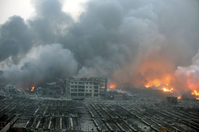Εικόνες «Αποκάλυψης» από τις καταστροφικές εκρήξεις στην Κίνα