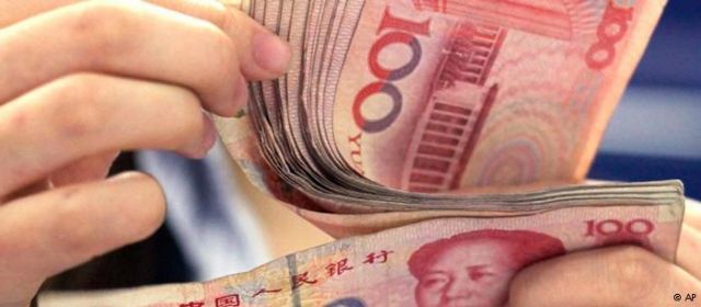 Υποτίμηση γουάν με στόχο την ενίσχυση των εξαγωγών