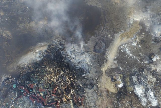 Κίνα: Ξεπερνούν τους 100 οι νεκροί από τις εκρήξεις στην Τιαντζίν