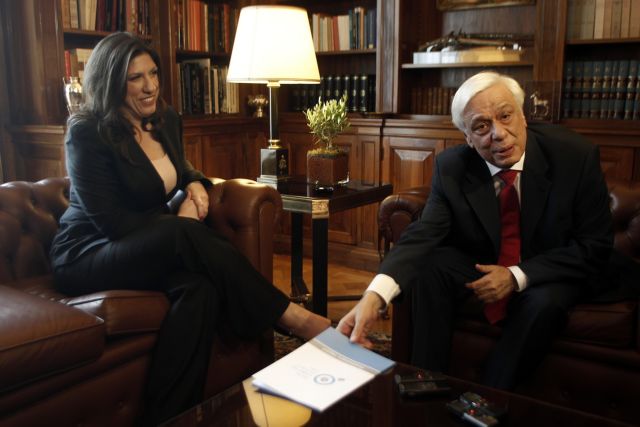 «Ο Πρόεδρος δεν σχολιάζει προσωπικές και καινοφανείς απόψεις για το Σύνταγμα»
