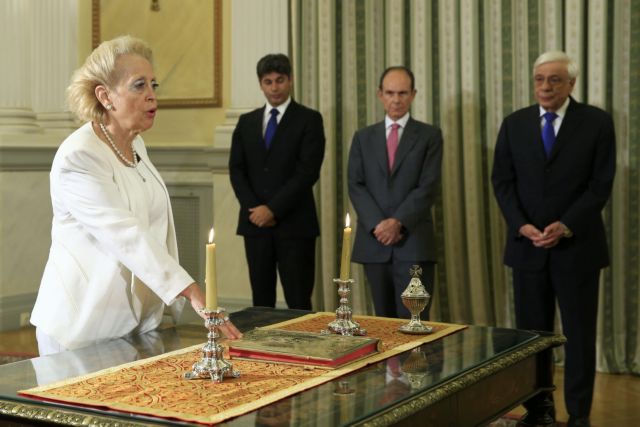 Η Βασιλική Θάνου πρώτη γυναίκα πρωθυπουργός της Ελλάδας